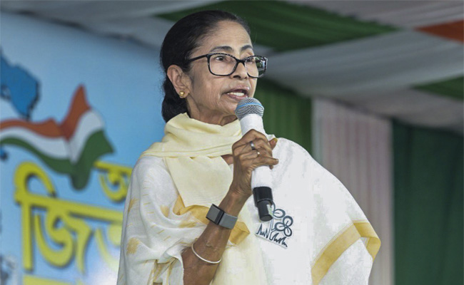 Bengal polls: Mamata leads colourful roadshow in Kolkata’s Bhabanipur